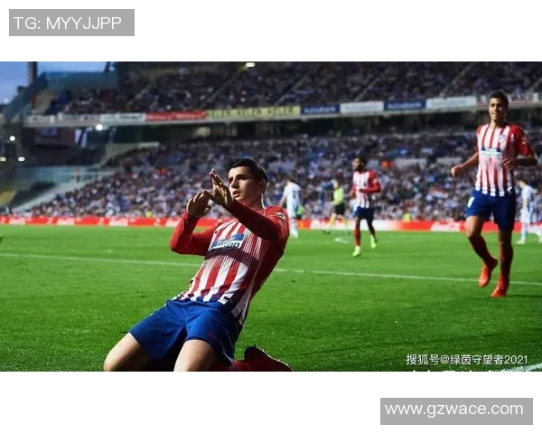 大连足球球星事件引发热议 球迷与媒体反应激烈再度聚焦俱乐部未来发展